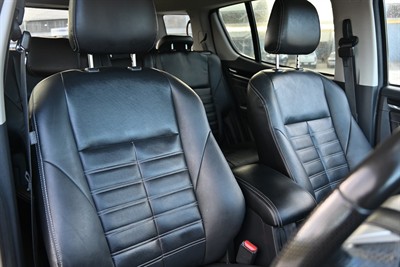 2019 Isuzu Mu-X - Thumbnail