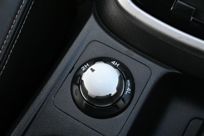 2019 Isuzu Mu-X - Thumbnail