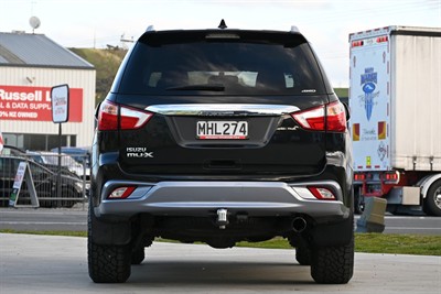 2019 Isuzu Mu-X - Thumbnail