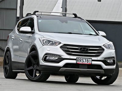 2018 Hyundai Santa Fe - Thumbnail