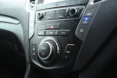 2018 Hyundai Santa Fe - Thumbnail