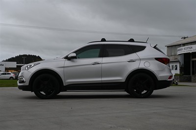 2018 Hyundai Santa Fe - Thumbnail