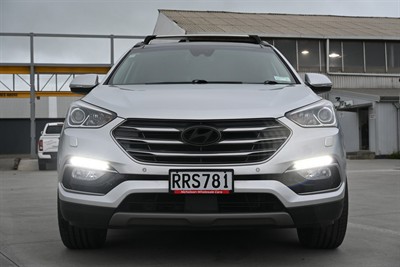 2018 Hyundai Santa Fe - Thumbnail
