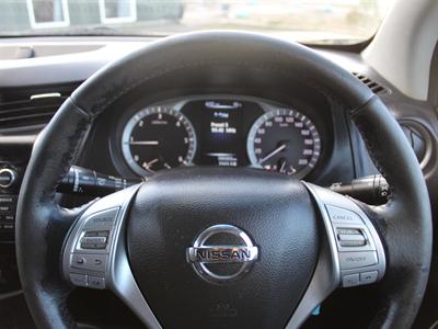 2017 Nissan Navara - Thumbnail