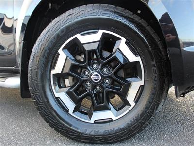 2017 Nissan Navara - Thumbnail