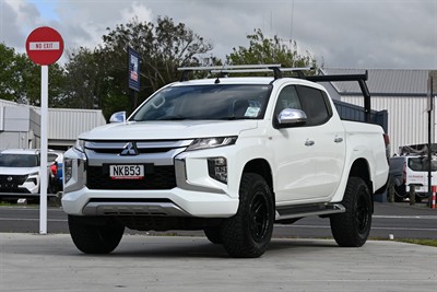 2021 Mitsubishi Triton - Thumbnail