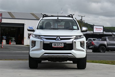 2021 Mitsubishi Triton - Thumbnail