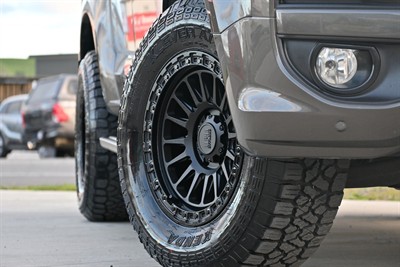 2017 Holden Colorado - Thumbnail