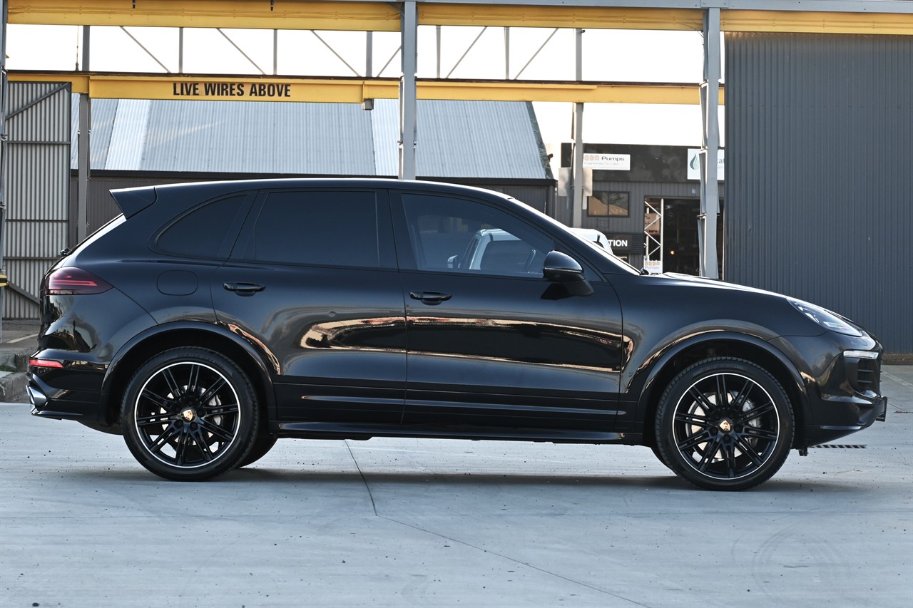 2016 Porsche Cayenne