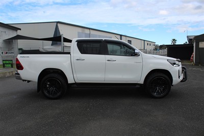 2020 Toyota Hilux - Thumbnail