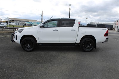 2020 Toyota Hilux - Thumbnail