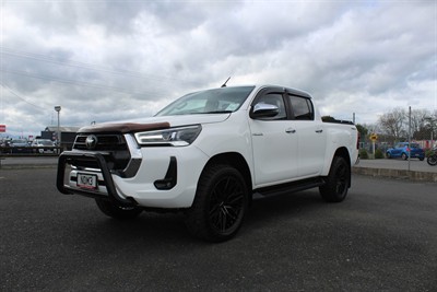 2020 Toyota Hilux - Thumbnail