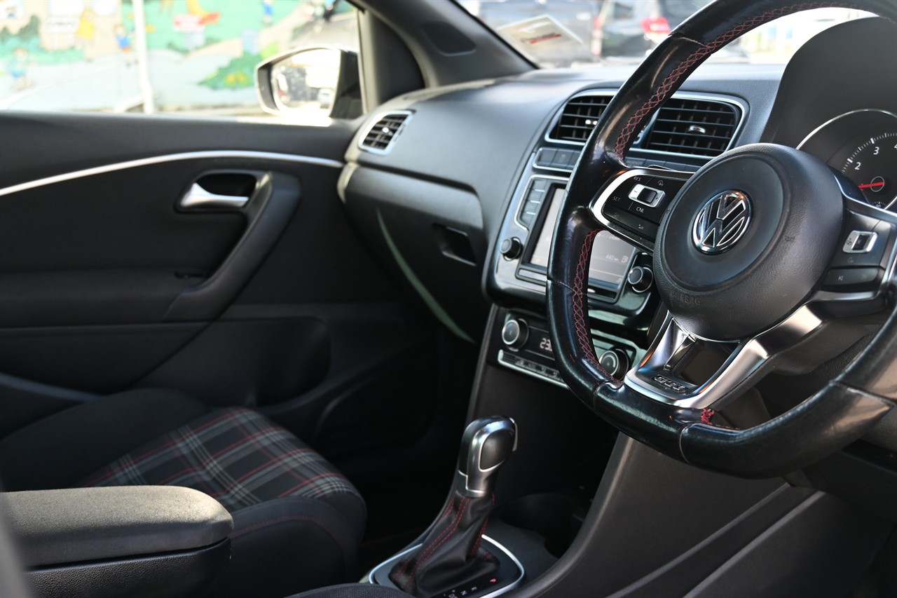 2015 Volkswagen Polo