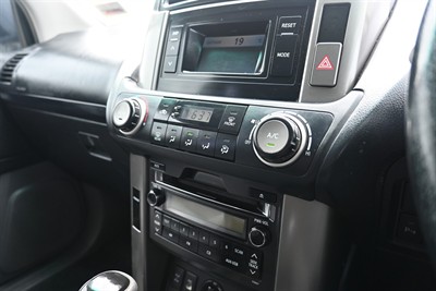 2010 Toyota Landcruiser Prado - Thumbnail