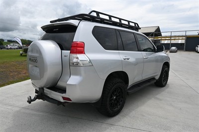2010 Toyota Landcruiser Prado - Thumbnail