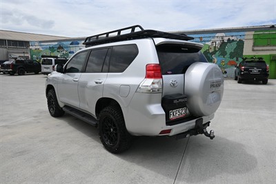 2010 Toyota Landcruiser Prado - Thumbnail