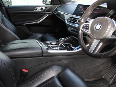 2019 BMW X5 - Thumbnail