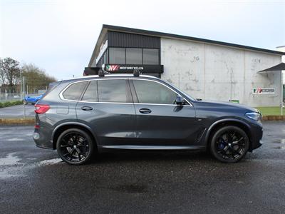 2019 BMW X5 - Thumbnail