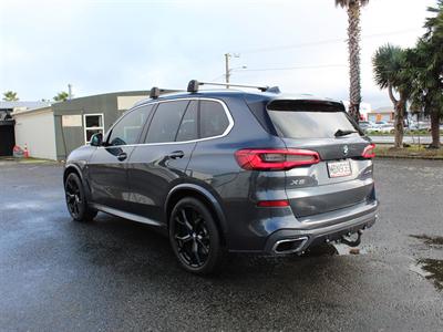 2019 BMW X5 - Thumbnail