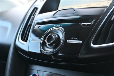 2017 Ford Focus - Thumbnail