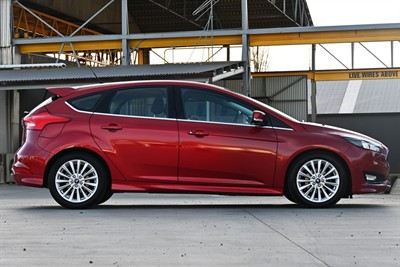 2017 Ford Focus - Thumbnail
