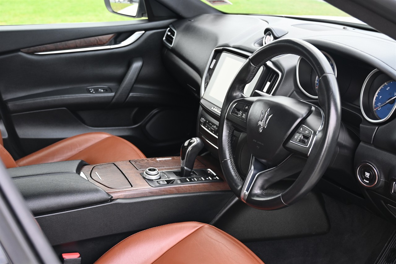 2016 Maserati Ghibli