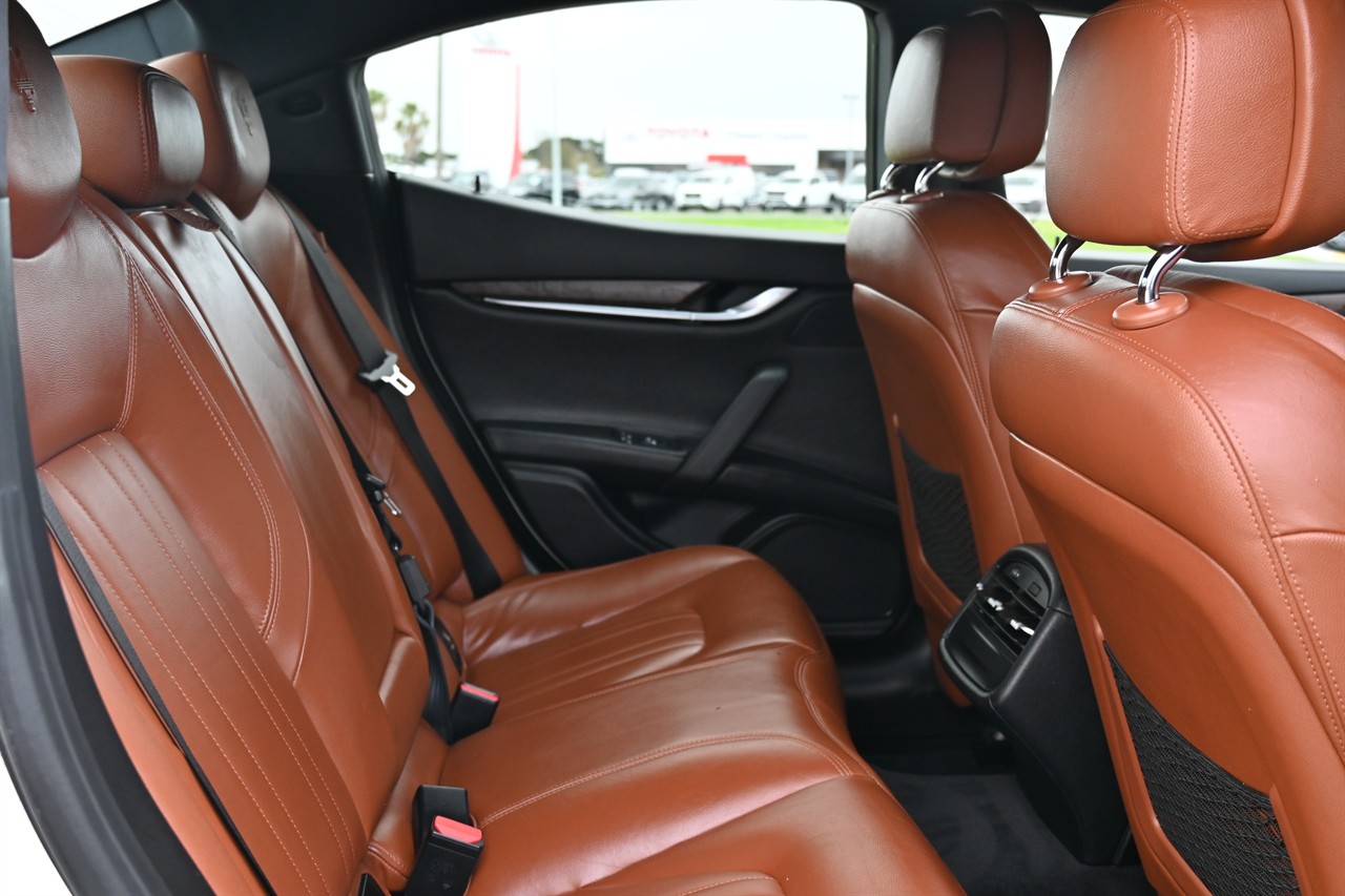 2016 Maserati Ghibli
