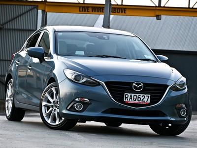 2013 Mazda Axela