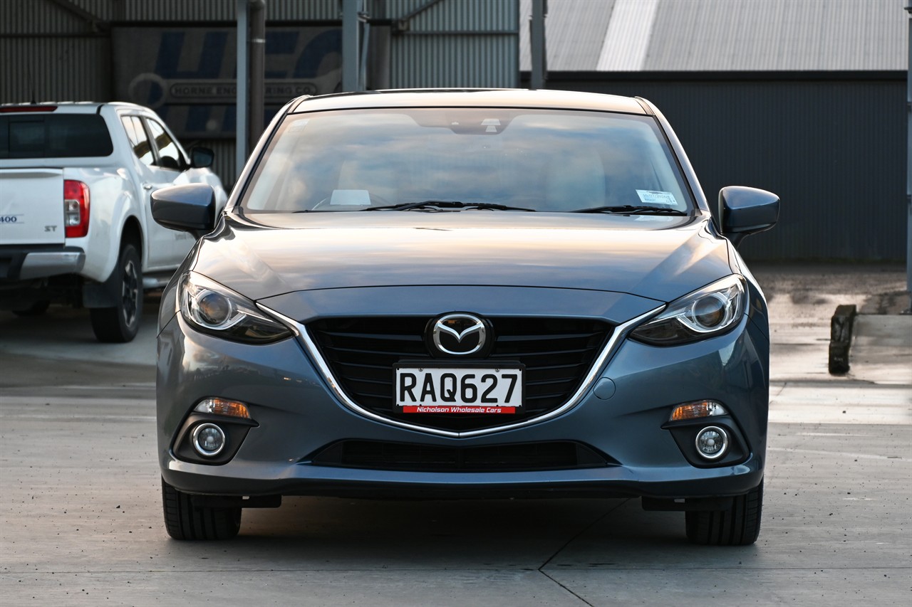 2013 Mazda Axela