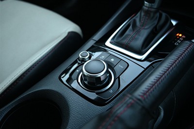 2013 Mazda Axela - Thumbnail