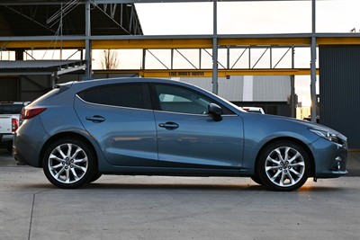 2013 Mazda Axela - Thumbnail