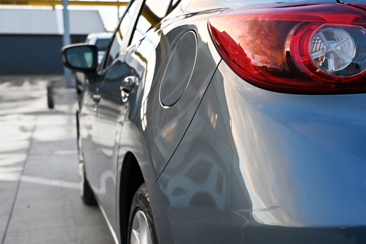 2013 Mazda Axela
