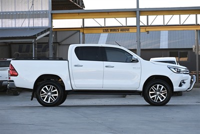 2016 Toyota Hilux - Thumbnail