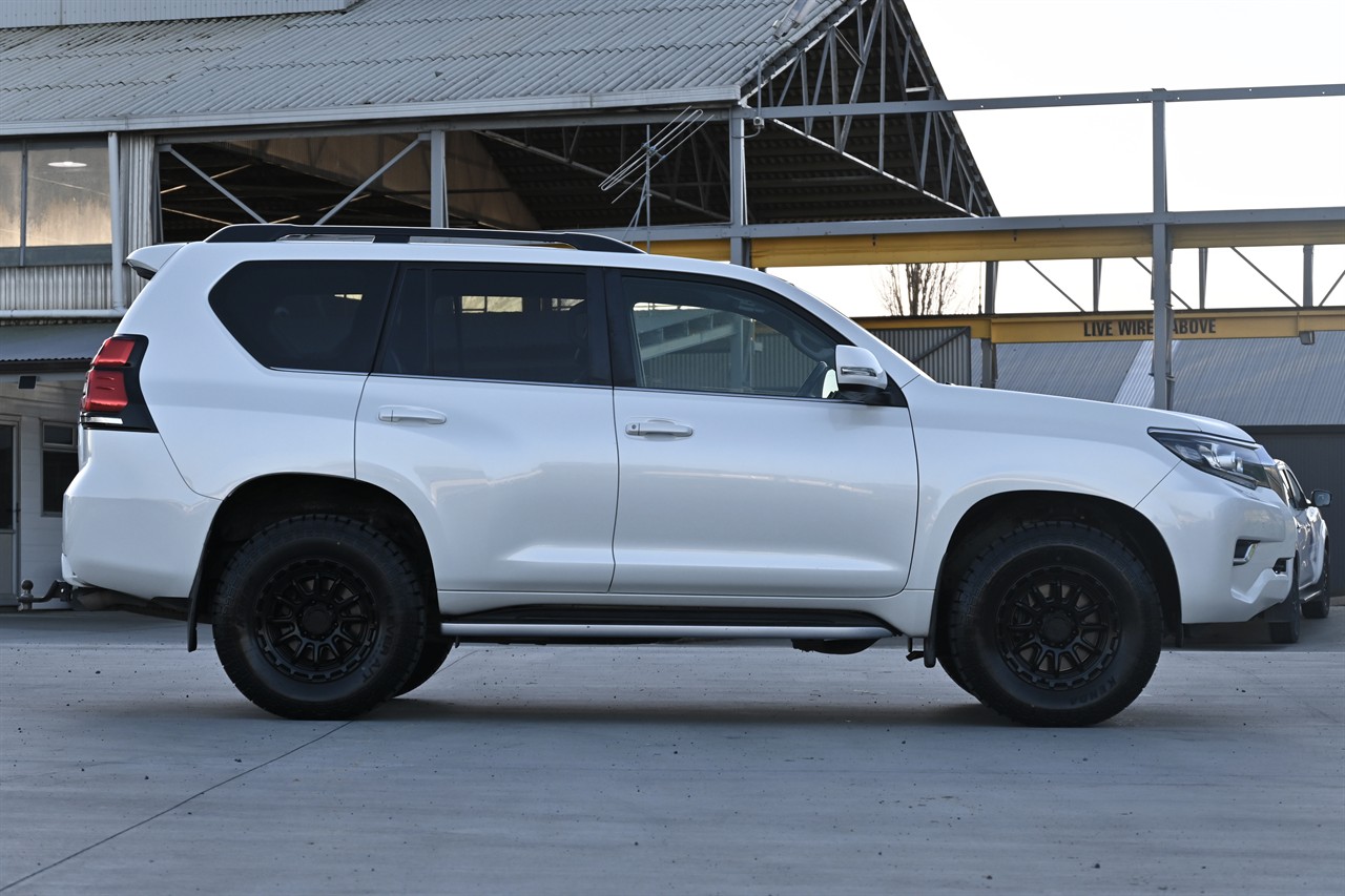 2018 Toyota Landcruiser Prado