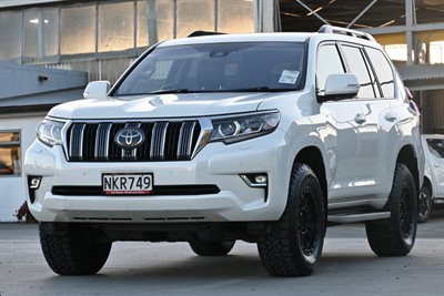 2018 Toyota Landcruiser Prado - Thumbnail