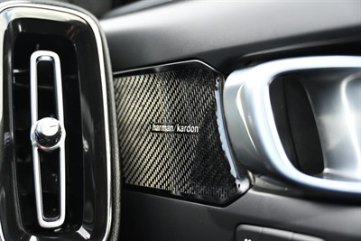 2021 Volvo Xc40 - Thumbnail