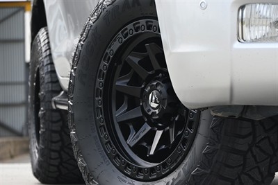 2009 Toyota Landcruiser - Thumbnail
