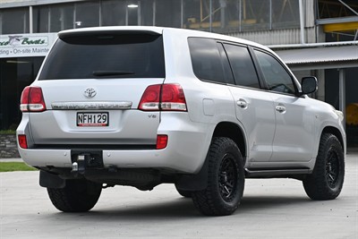 2009 Toyota Landcruiser - Thumbnail