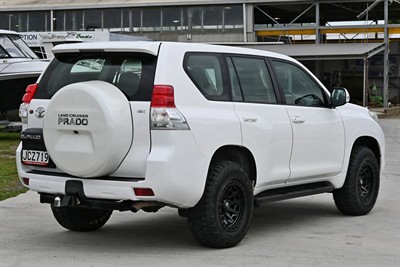 2010 Toyota Landcruiser Prado - Thumbnail