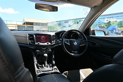 2016 Holden Commodore - Thumbnail