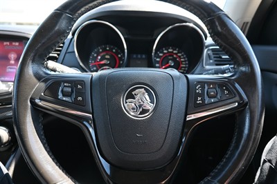 2016 Holden Commodore - Thumbnail