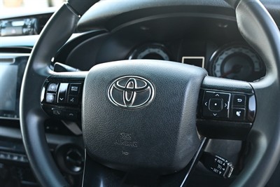 2019 Toyota Hilux - Thumbnail