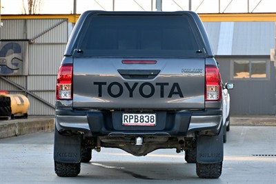 2019 Toyota Hilux - Thumbnail