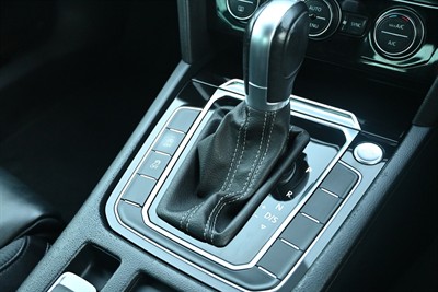 2015 Volkswagen Passat - Thumbnail