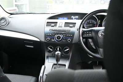 2013 Mazda Mazda3 - Thumbnail