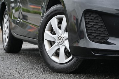 2013 Mazda Mazda3 - Thumbnail