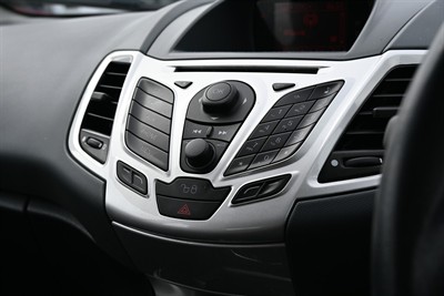 2013 Ford Fiesta - Thumbnail