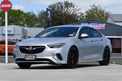 2018 Holden Commodore - Thumbnail