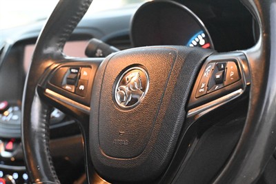 2013 Holden Commodore - Thumbnail