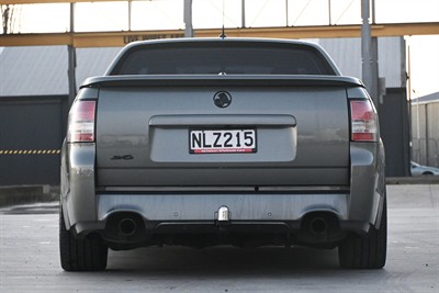 2013 Holden Commodore - Thumbnail